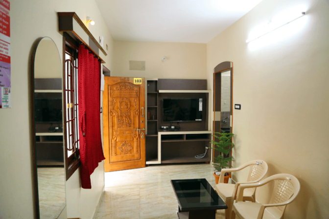 Vashundharas Hotel 4BHK House - Hall